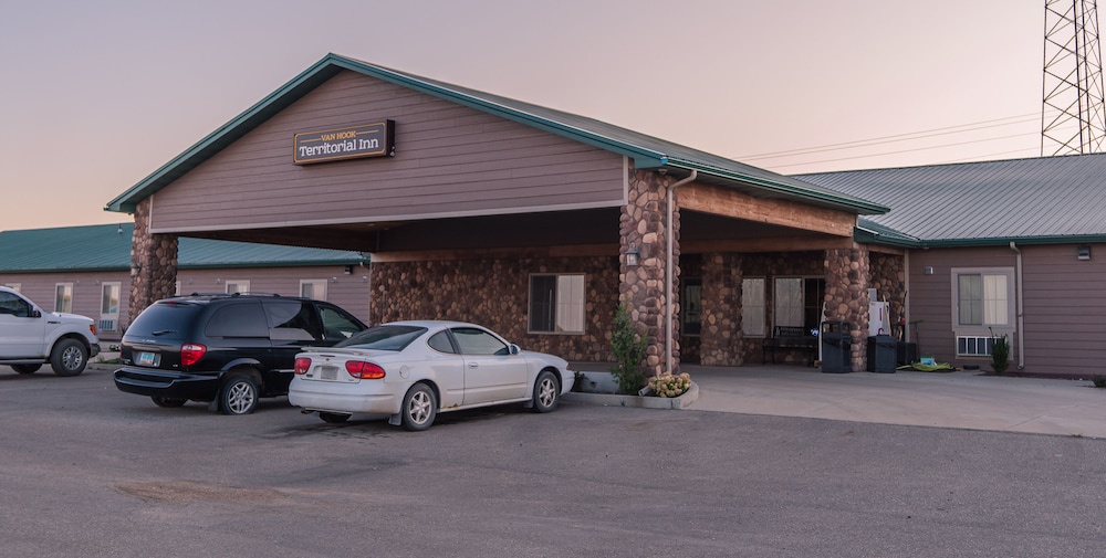 Van Hook Territorial Inn - photo 2