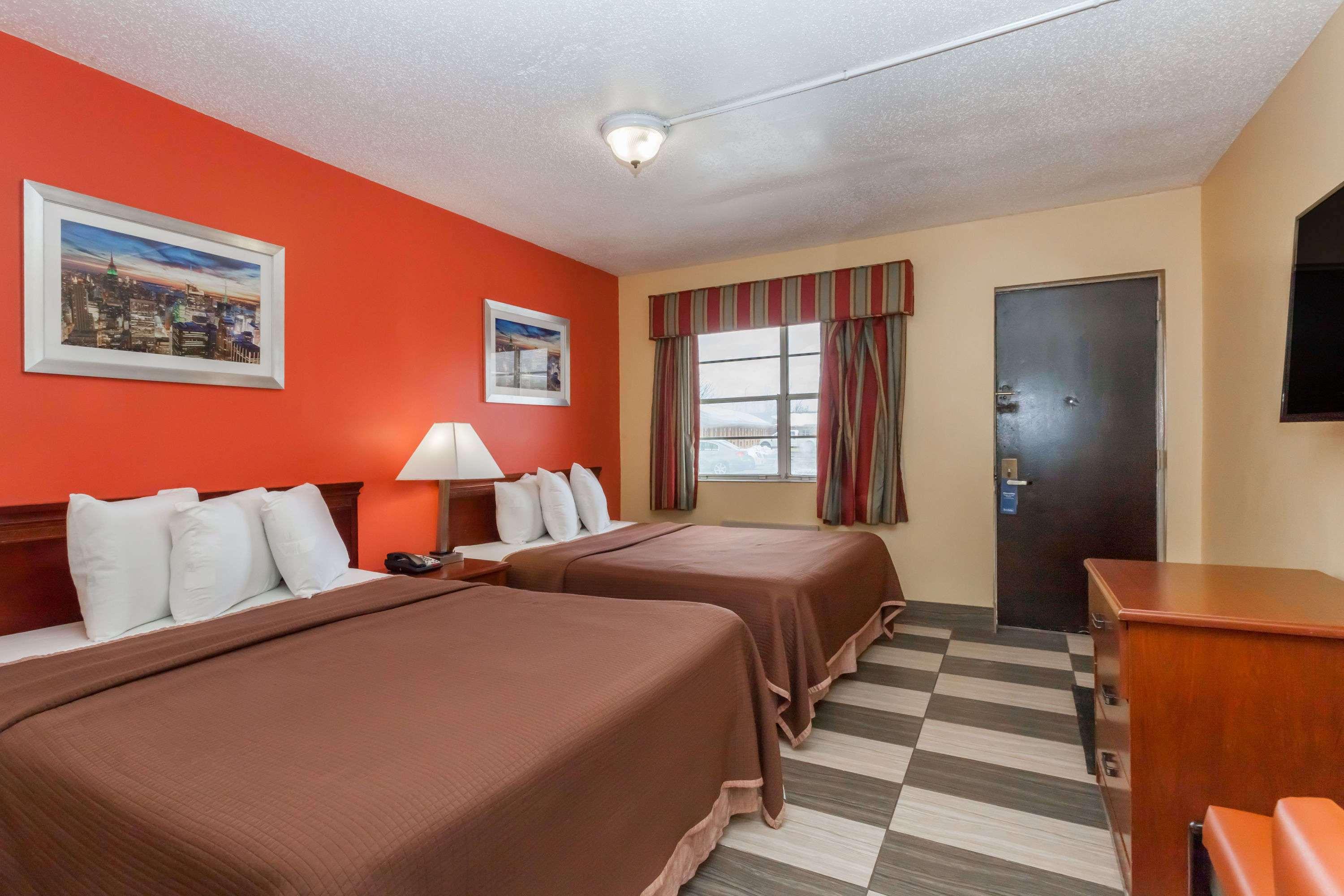 Travelodge by Wyndham Jersey City - photo 13