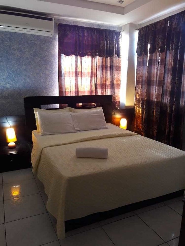 Hotel Playa Murcielago in Manta, Ecuador