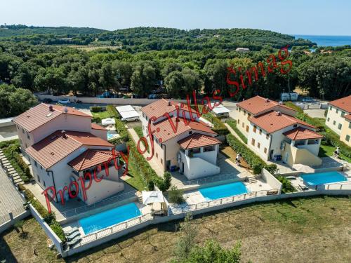 Villa Aurora mit POOL — 4-Star Luxury Hotel in Medulin, Croatia