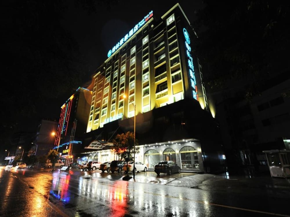 Greentree Inn Guangdong Meizhou Wanxiang Jiangshan Business Hotel — hotel in Meizhou
