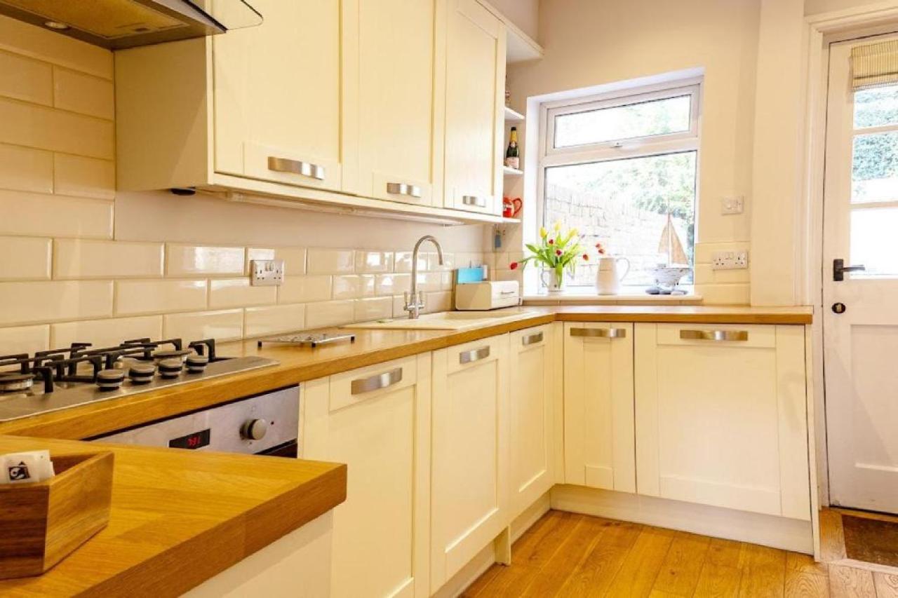 Turnerdale Cottage Nr Whitby Sleeps 6 Dogs
