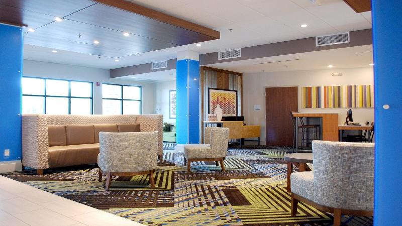 Holiday Inn Express and Suites White Hall by IHG - photo 3