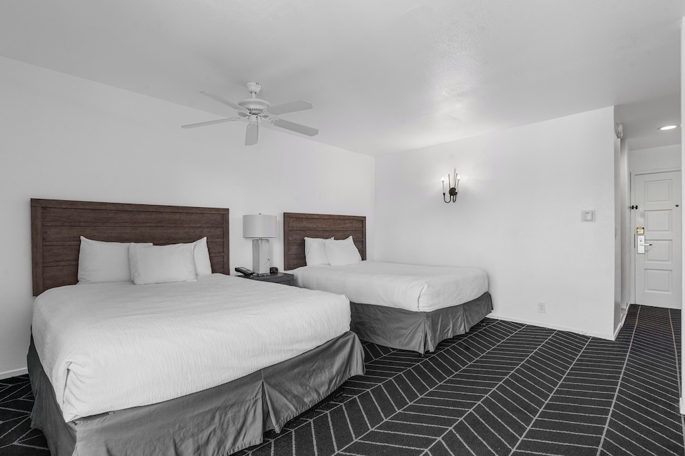 Masterpiece Hotel - photo 30