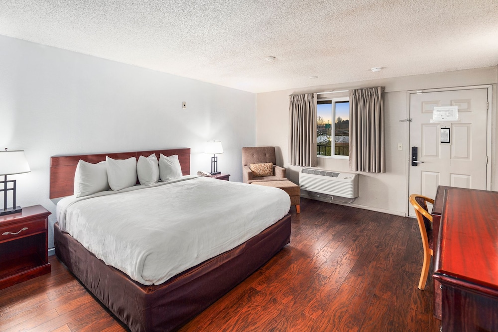 Inn at Lake Washington By OYO I 405 - photo 14