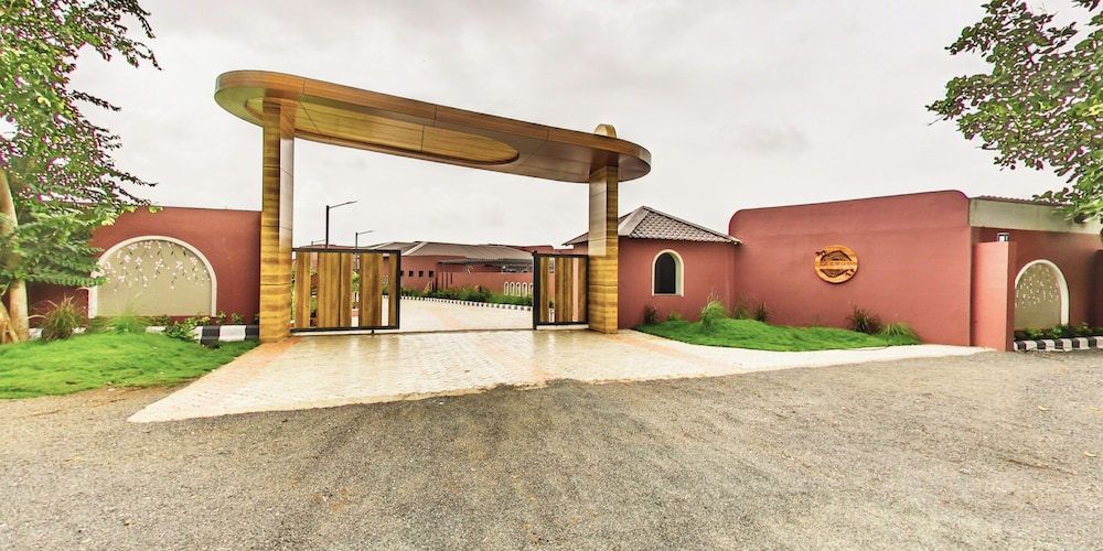 Teakwood Gir Forest Resort in Veraval, India