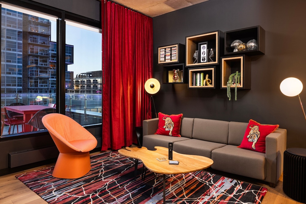 Moxy Madison Downtown - photo 14