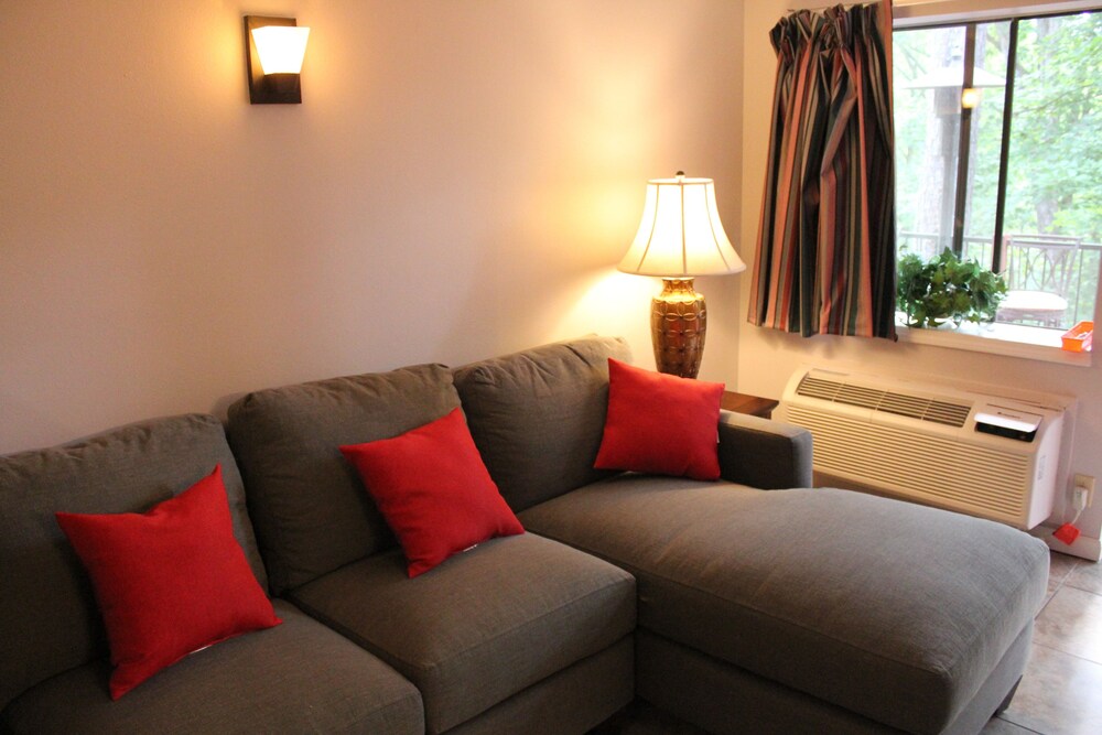 Brydan Suites - photo 81