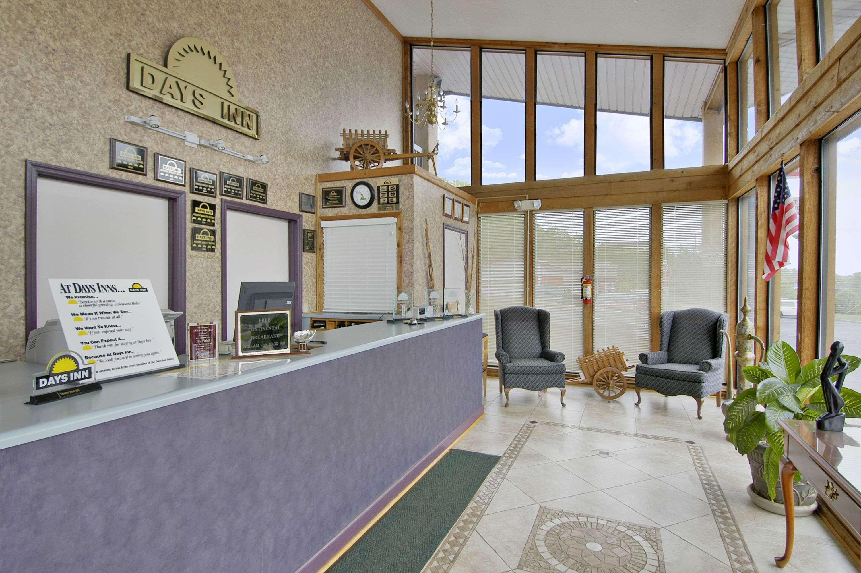 Days Inn by Wyndham Cartersville - photo 3