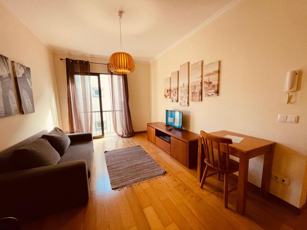 Apartamentos Da Carreira — 4-Star Luxury Hotel in Funchal, Portugal