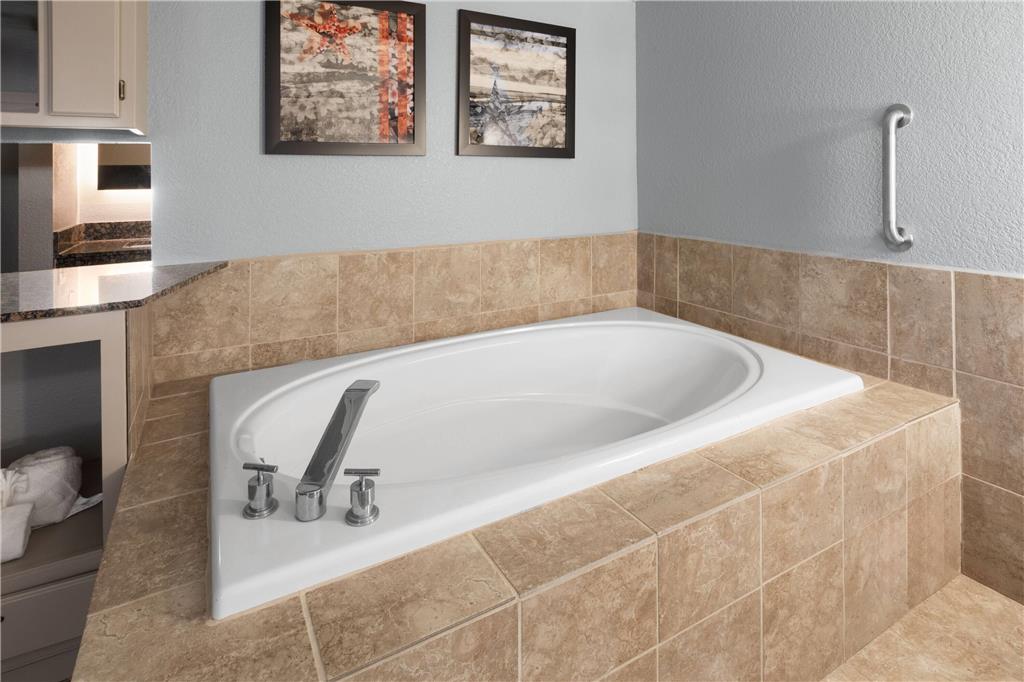 AmericInn by Wyndham Chippewa Falls - photo 33