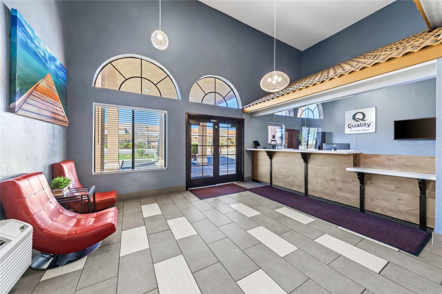 Quality Inn & Suites - photo 13
