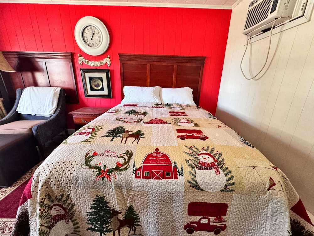 Chesterfield Hotel by OYO Hwy 9 - photo 18