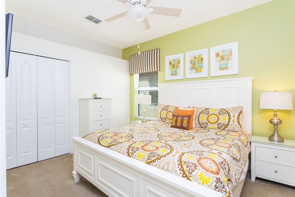 Gorgeous 4Bd with Pool @ 4072 Solterra Resort Davenport - photo 13