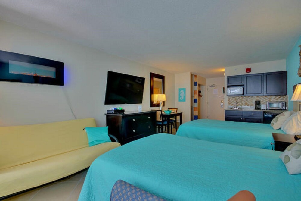 Landmark Resort by Elliott Beach Rentals - photo 5