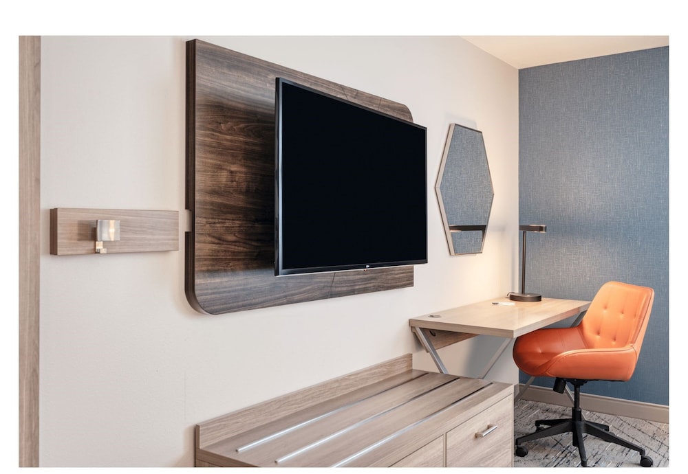 Holiday Inn Express Federal Way Seattle South by IHG - photo 16