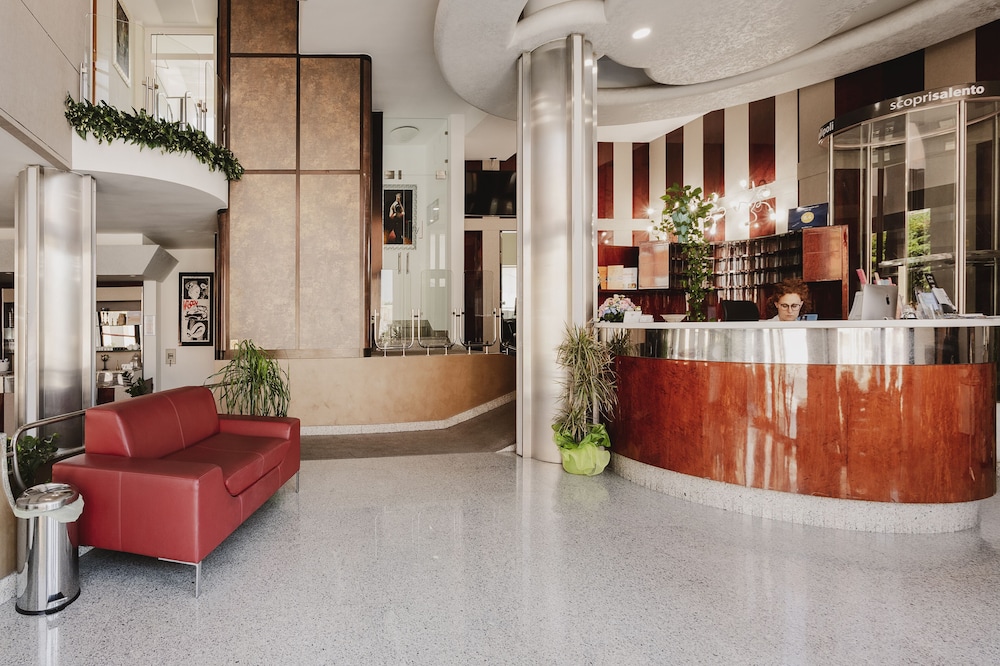 Hotel Fly — Gallipoli — photo 2