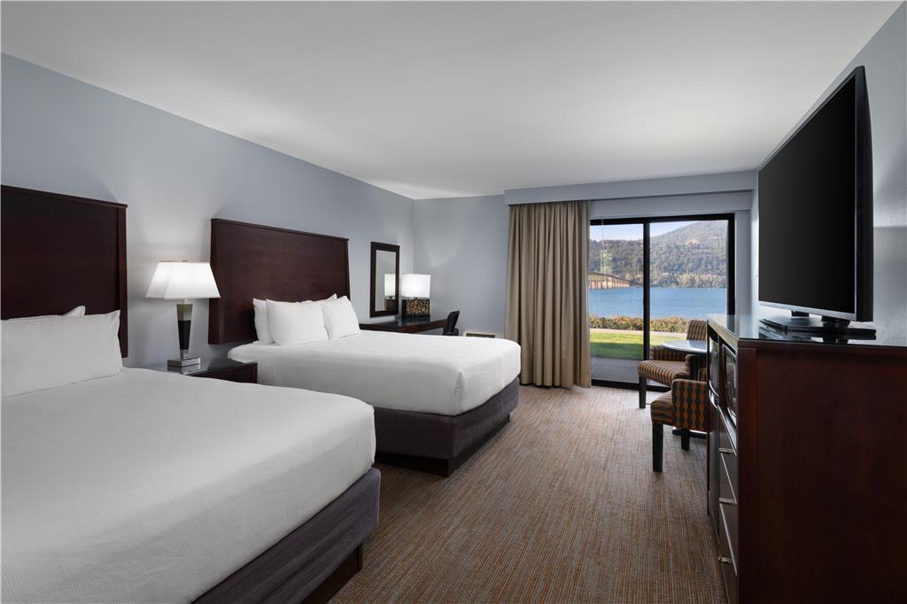 Best Western Plus Hood River Inn - photo 56