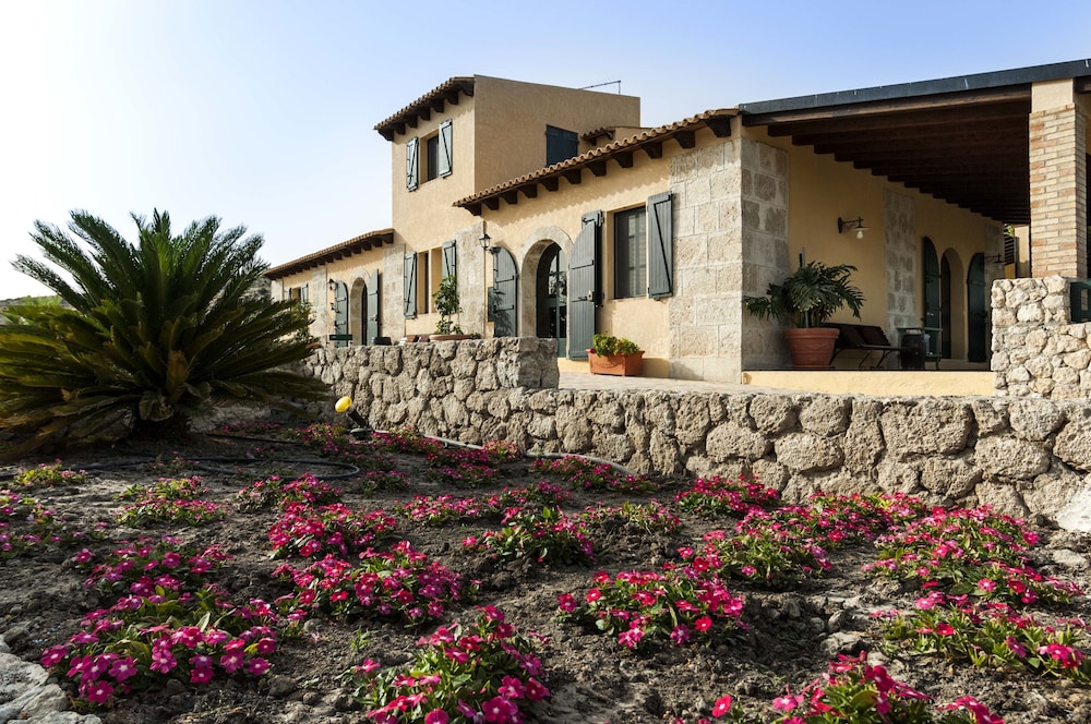 Masseria Falamandrina in Licata, Italy