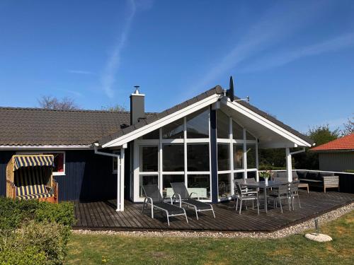 Strandhus Haus 37 — 4-Star Luxury Hotel in Gromitz, Germany