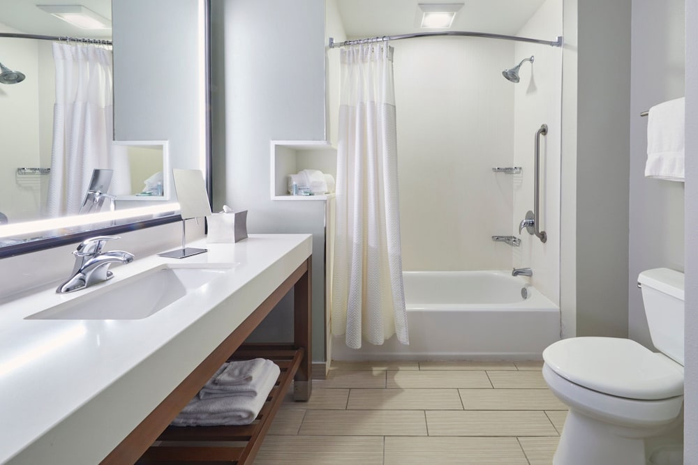Courtyard by Marriott Oahu North Shore - photo 21