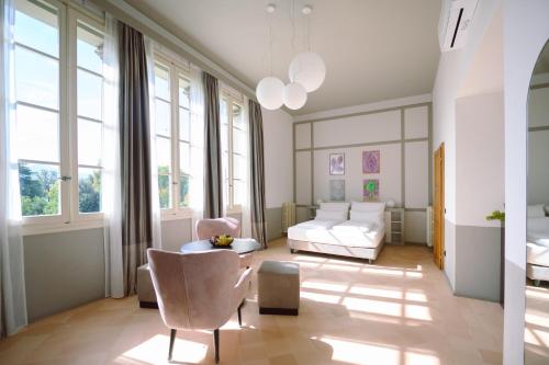 Palazzo Froussard B&B and Living — 4-Star Luxury Hotel in Lucca, Italy