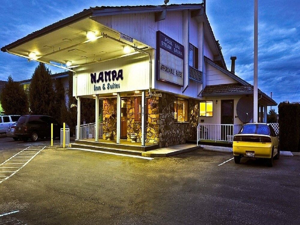 Nampa Inn & Suites - photo 27