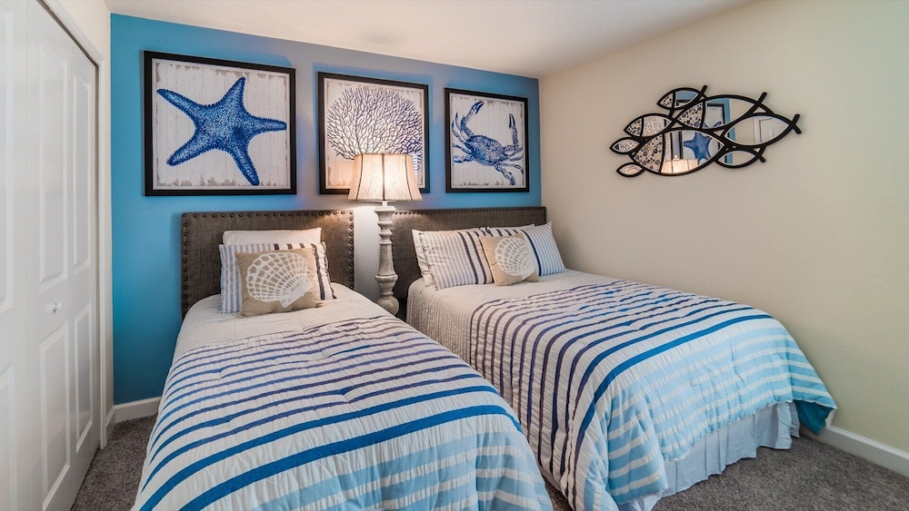 4742 Sleepy Hollow Drive - photo 9