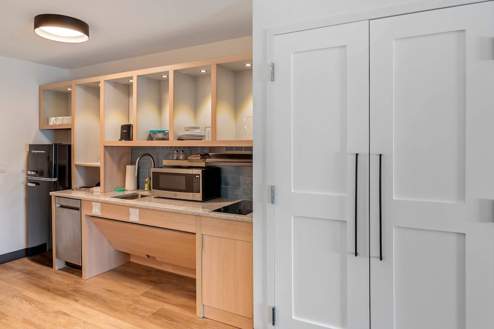 TownePlace Suites by Marriott Richmond Colonial Heights - photo 19