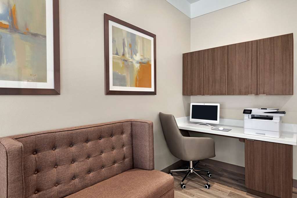 Days Inn & Suites by Wyndham Beaumont West I 10 & Walden - photo 33