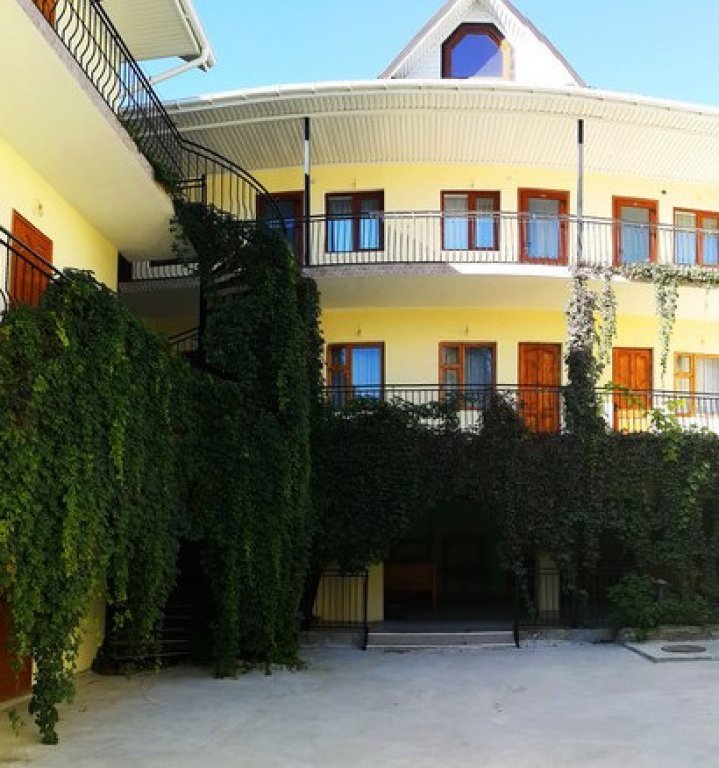 Kok Koz - carbon neutral hotel in Sudak