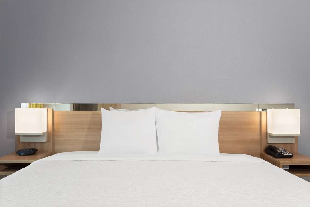 Microtel Inn & Suites by Wyndham Panama City - photo 38