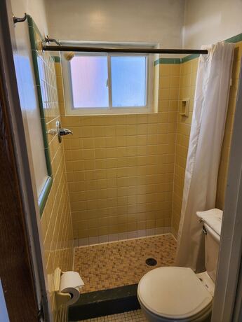 Riviera Motel Erie - photo 14