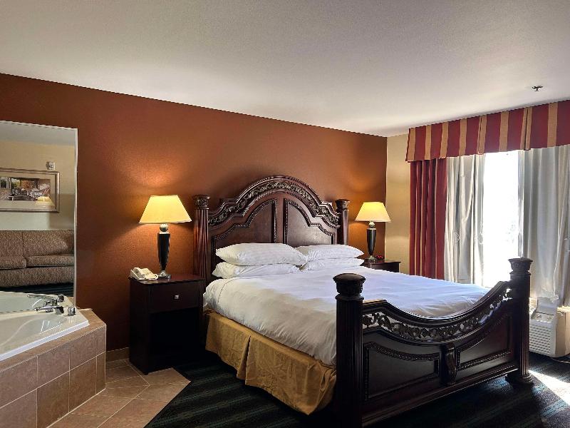 Holiday Inn Express Leesville - photo 32