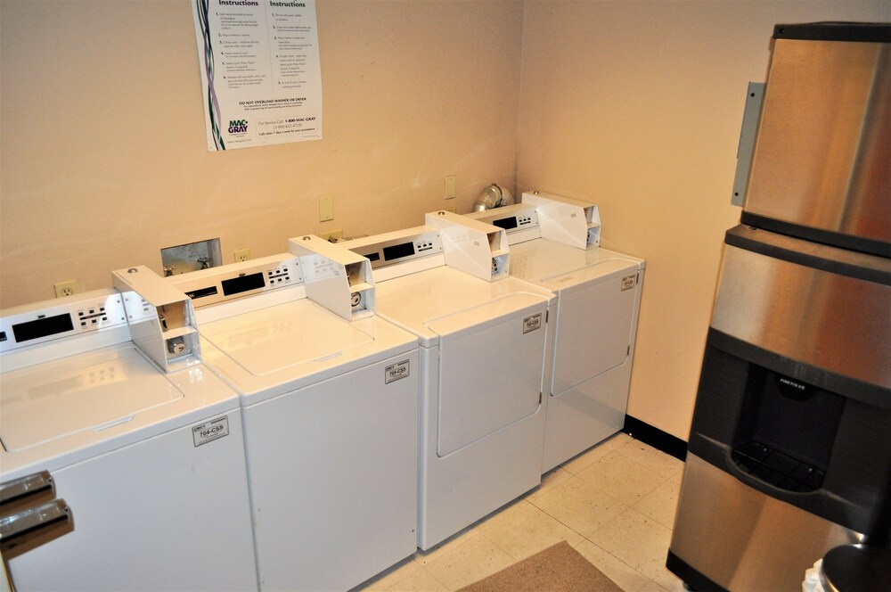 Fox Pine Lodge Hotel Room 2 - photo 13