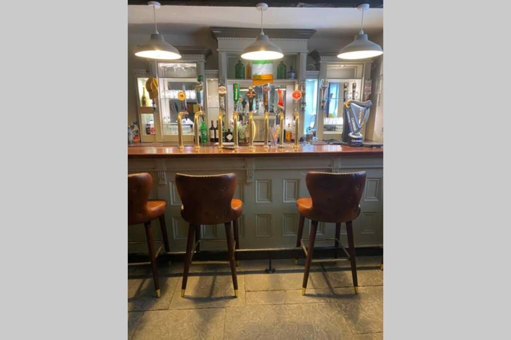 Mount Eagle Sleeps 24 in Luimneach, Republic of Ireland