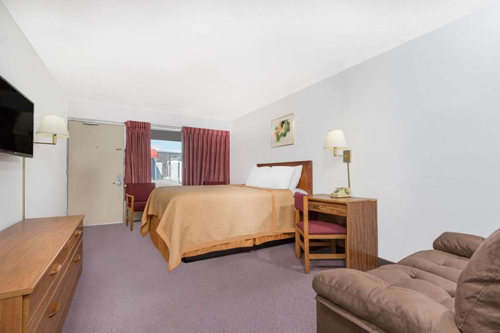 Days Inn by Wyndham Mt. Sterling - photo 8