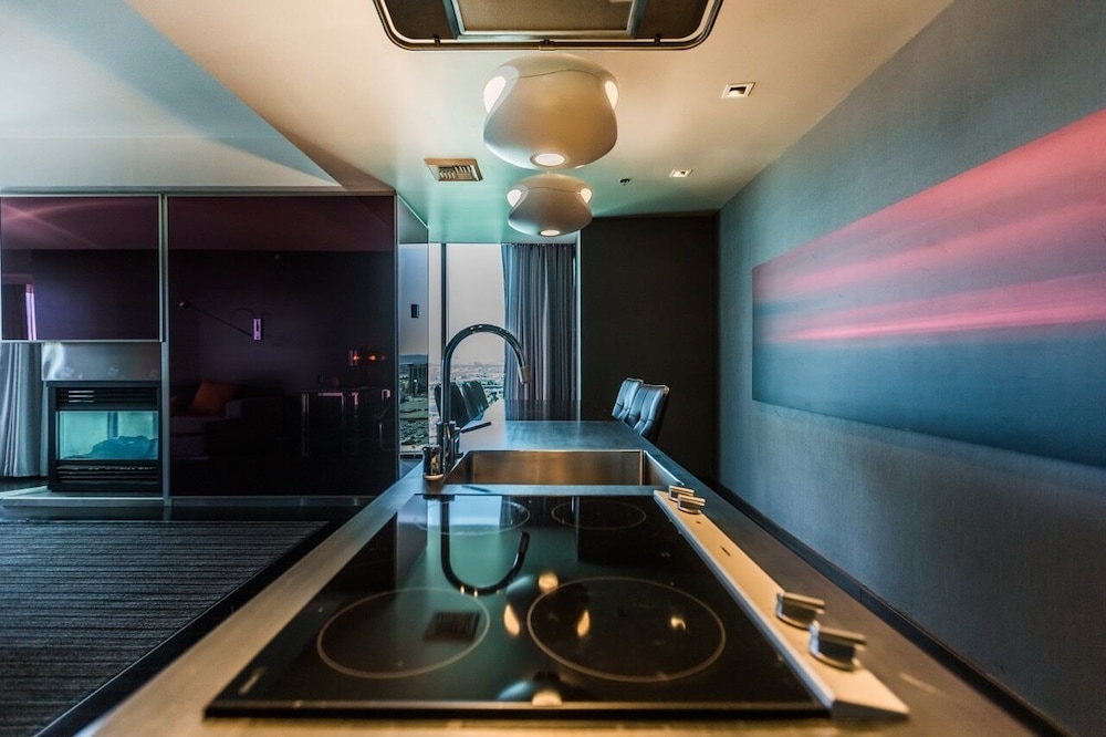 Palms Place Condo Hotel & Casino - photo 11