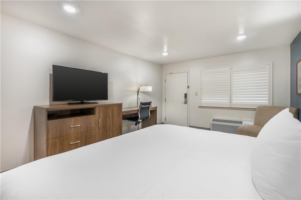 Best Western Plus Clocktower Inn - photo 23
