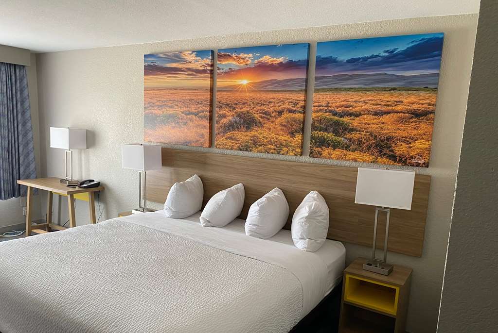 Days Inn by Wyndham Waco University Area - photo 33
