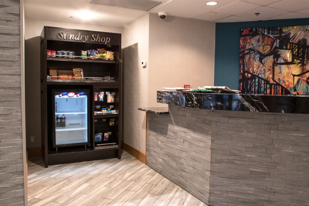 Greenstay Hotel & Suites - photo 36