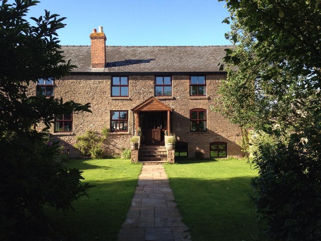 Little Treaddow Farmhouse Bed And Breakfast — 4-Star Luxury Hotel in Hereford, United Kingdom