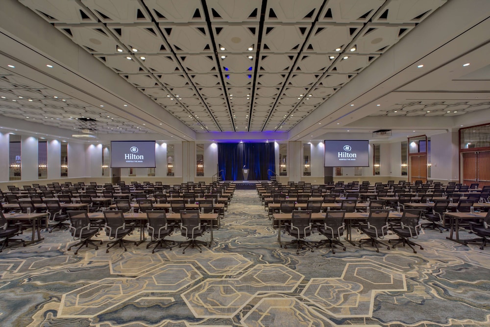 Hilton Norfolk The Main - photo 77