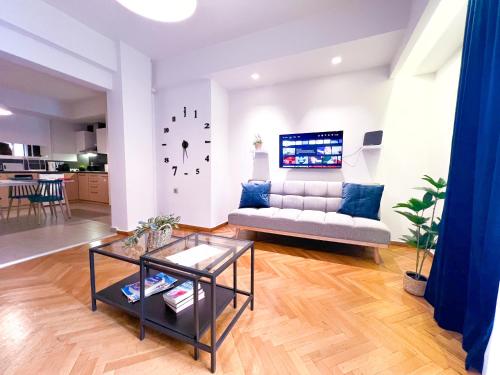 2 Bedroom Apartment Athens Kallimarmaro — 4-Star Luxury Hotel in Athens, Greece