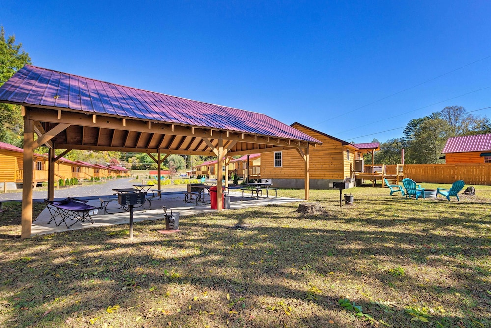 5 Mi To Dtwn Bryson City Cabin with Resort Perks - photo 22