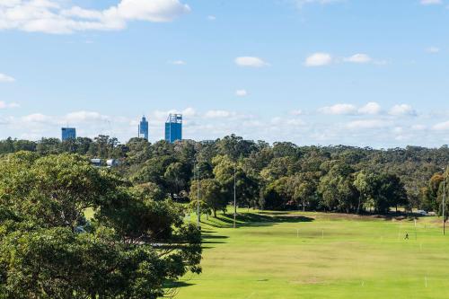 Derby 84 - carbon neutral hotel in Perth