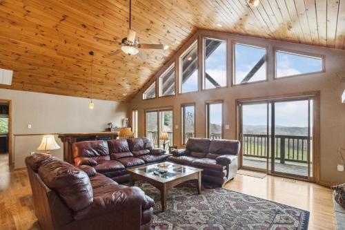 On Golden Ridge in Blowing Rock, United States