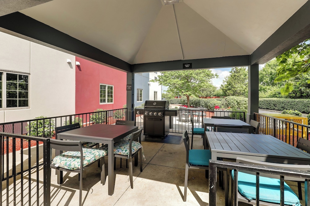 Candlewood Suites Lexington by IHG - photo 43