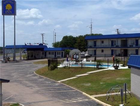 River Forest Inn — hotel in Belton