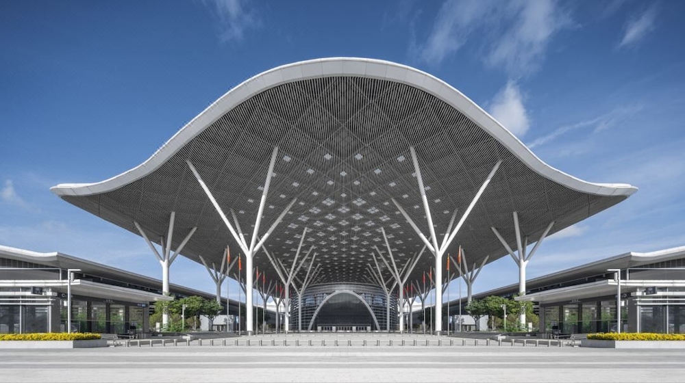 Weizhanwan Hotel Shenzhen Baoan International Convention and Exhibition Center — 4-Star Luxury Hotel in Shenzhen, People's Republic of China